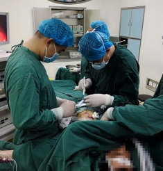 新泰市中医医院成功实施全市首例不插管保留自主呼吸胸腔镜手术